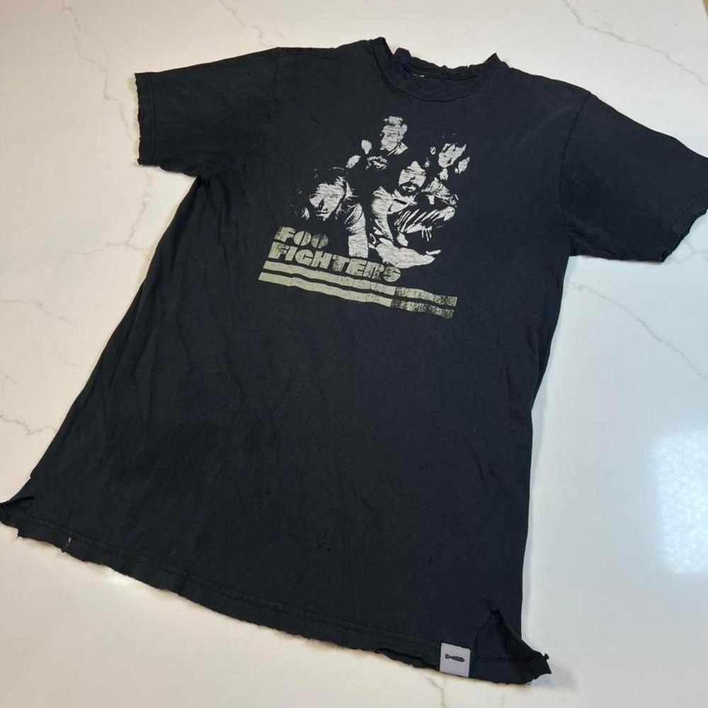 Foo Fighters Graphic T-Shirt Mens Distressed US Tour Band Tee Black